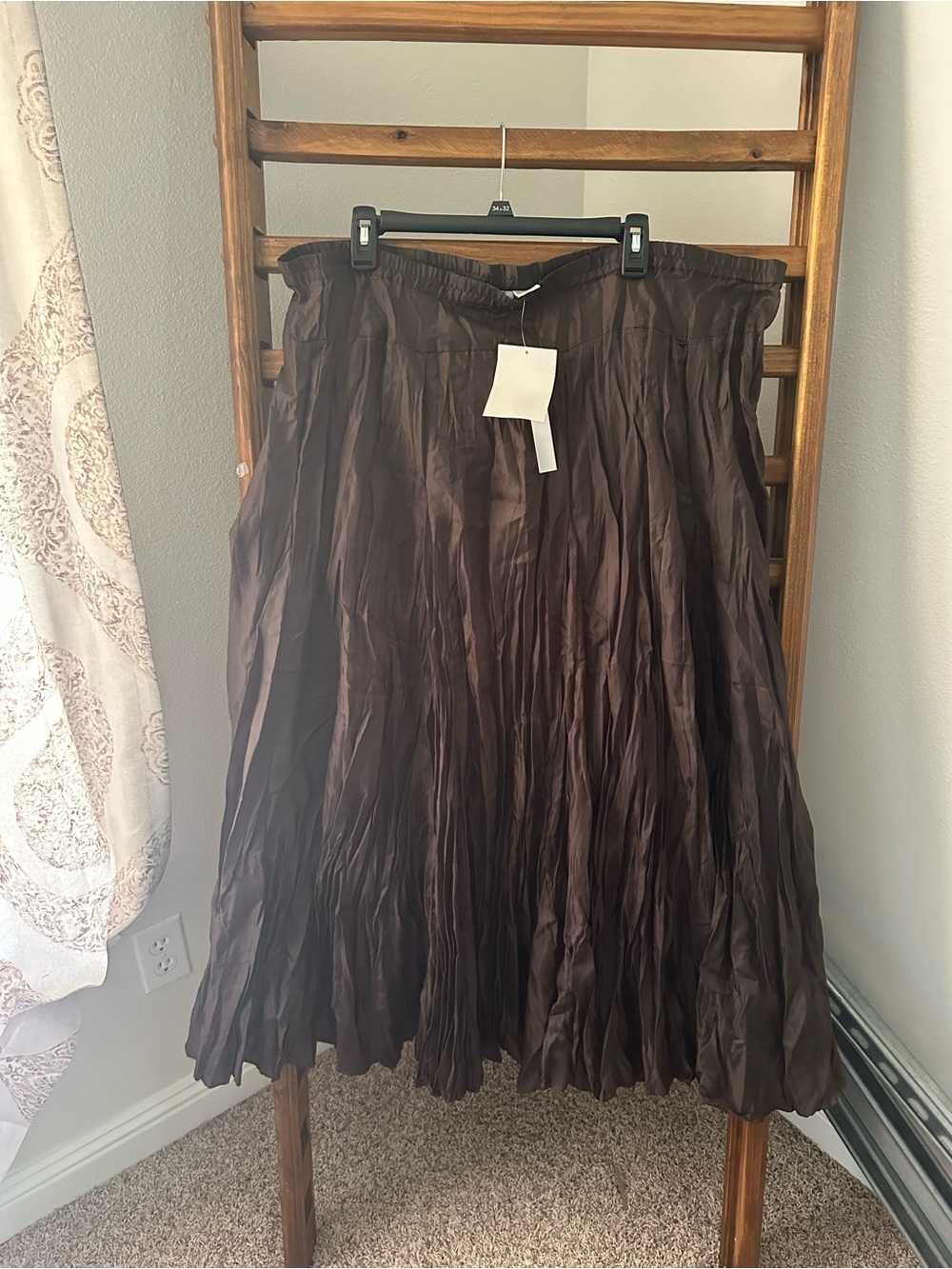 Crinkled Midi Skirt in Dark Brown — Elegant Everyday Style